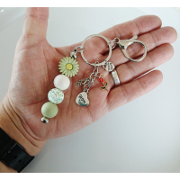 Sleutelhanger met kralen met bloem | mom, love, thank you | groen | Moederdag