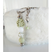 Sleutelhanger met kralen | groen, wit | blad