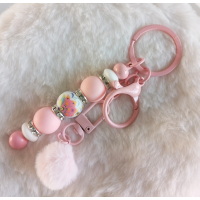 Sleutelhanger met kralen en fluffy bolletje | roze