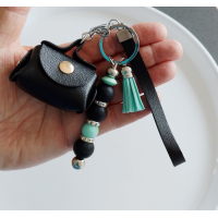Tashanger met tasje, kralen en kwastje | zwart, mint